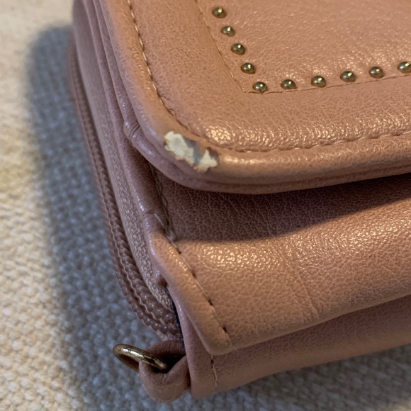 Elegant Pink w/gold studded design Wristlet Clutch - Picture 10 of 10